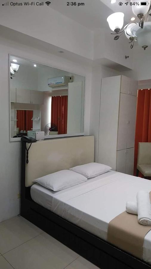 Affordable Makati Serviced Apartments Manila Kültér fotó