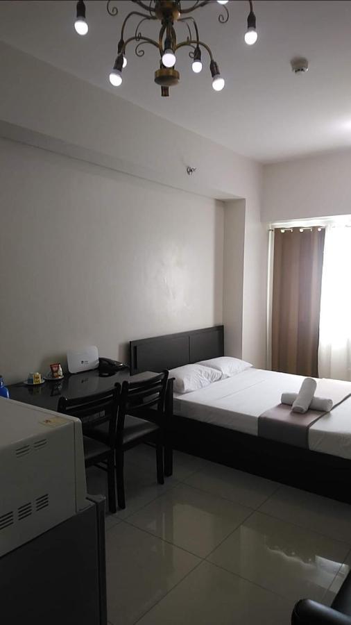 Affordable Makati Serviced Apartments Manila Kültér fotó