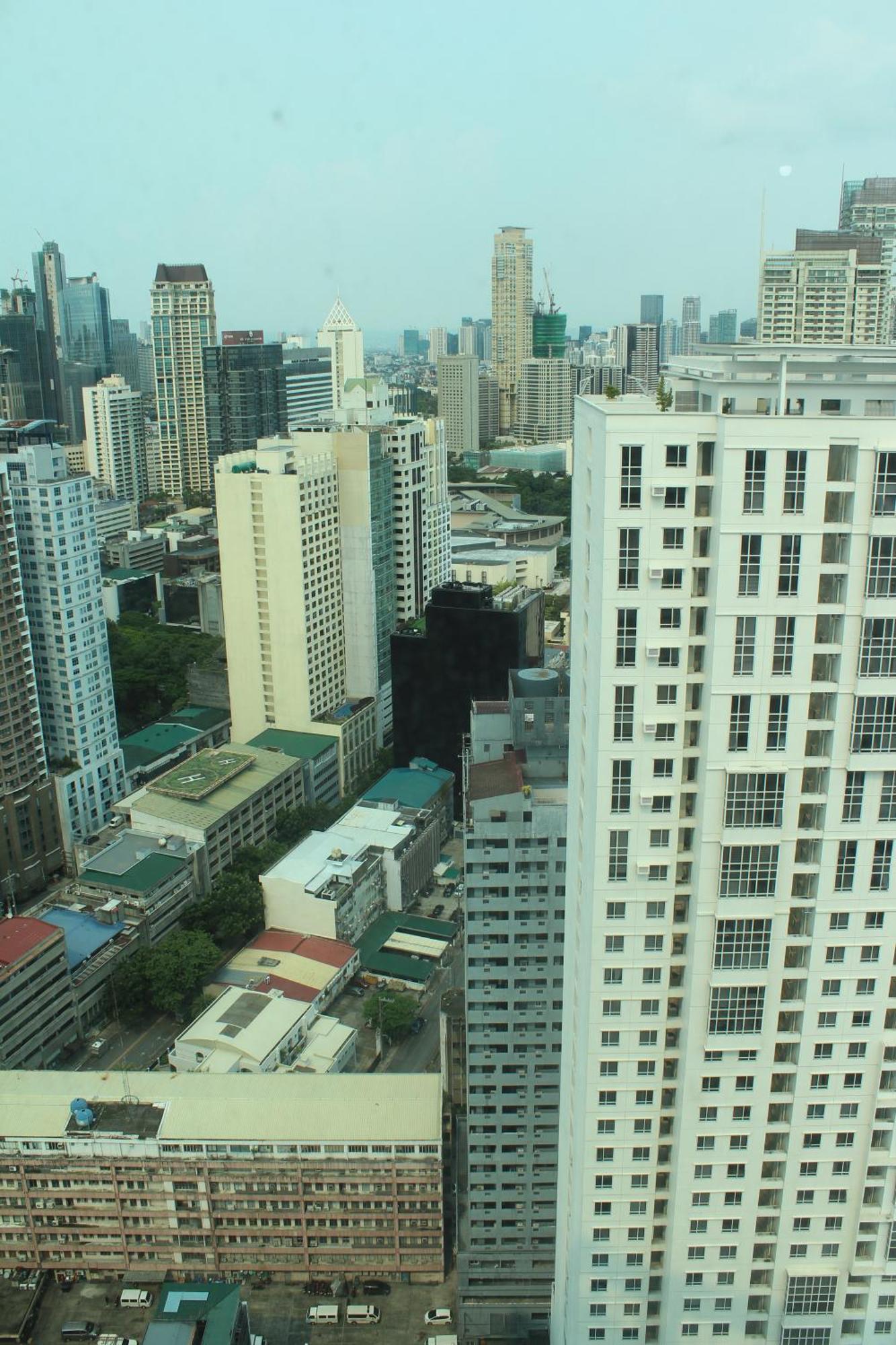 Affordable Makati Serviced Apartments Manila Kültér fotó