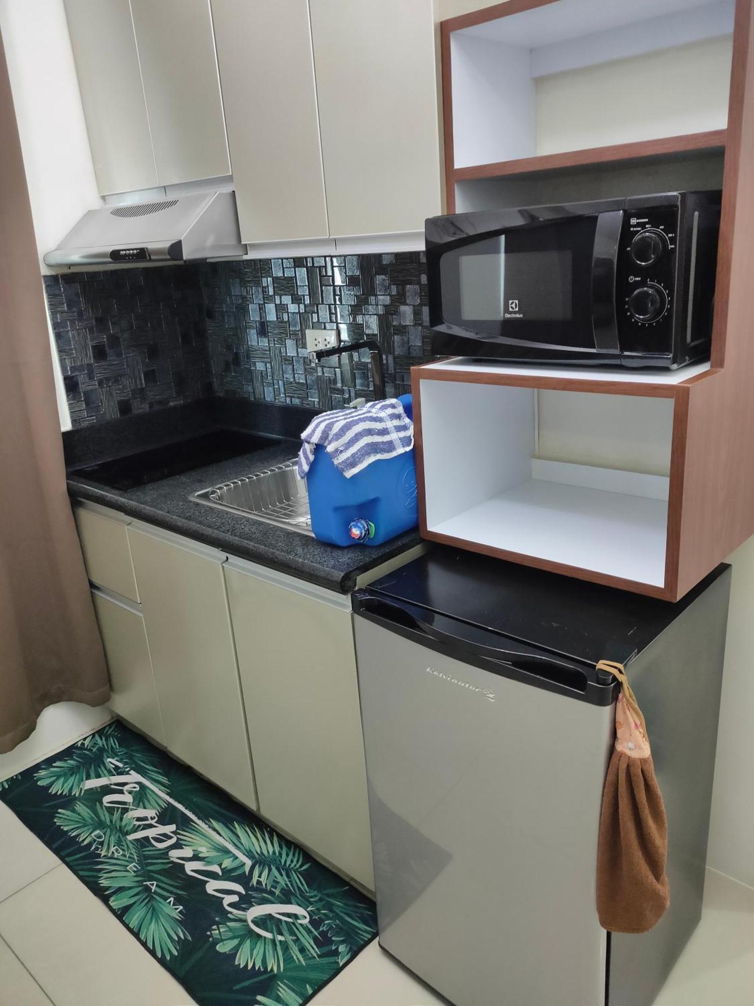 Affordable Makati Serviced Apartments Manila Kültér fotó